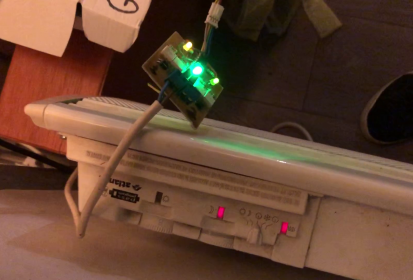 Le tout, connecté