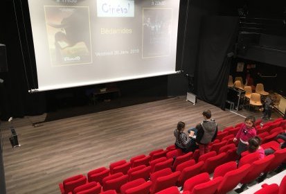 Un théâtre / cinéma...